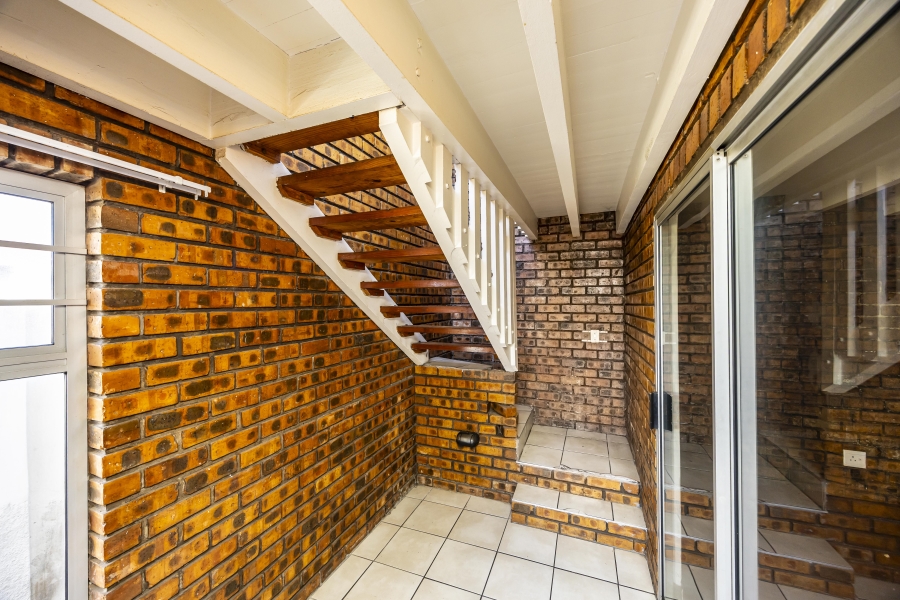6 Bedroom Property for Sale in Quigney Eastern Cape